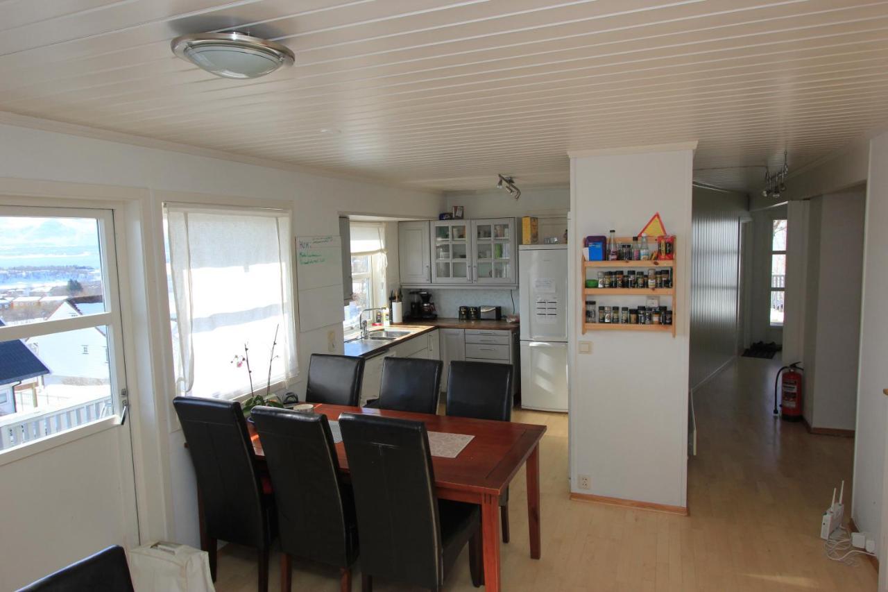 King Size Bed, Hjem Med Utsikt, Gratis Parkering Apartment Bodo Bagian luar foto